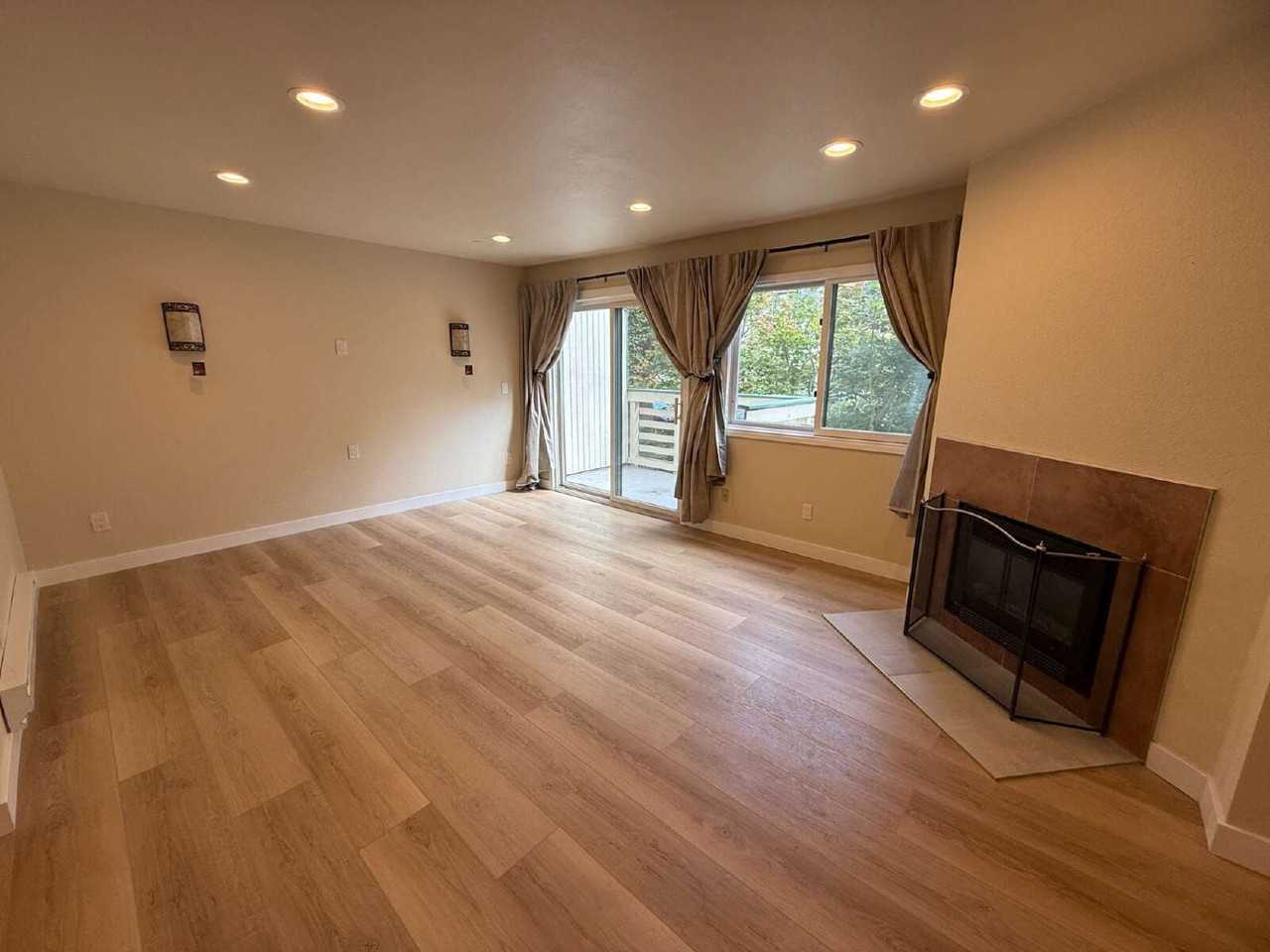 1019 156th Ave Ne #B8 - Photo 2 of 21