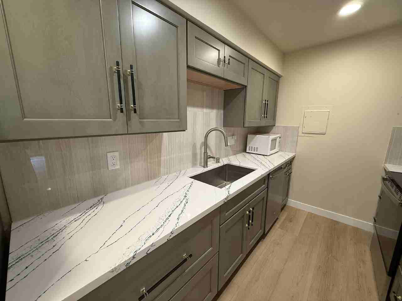 1019 156th Ave Ne #B8 - Photo 5 of 21