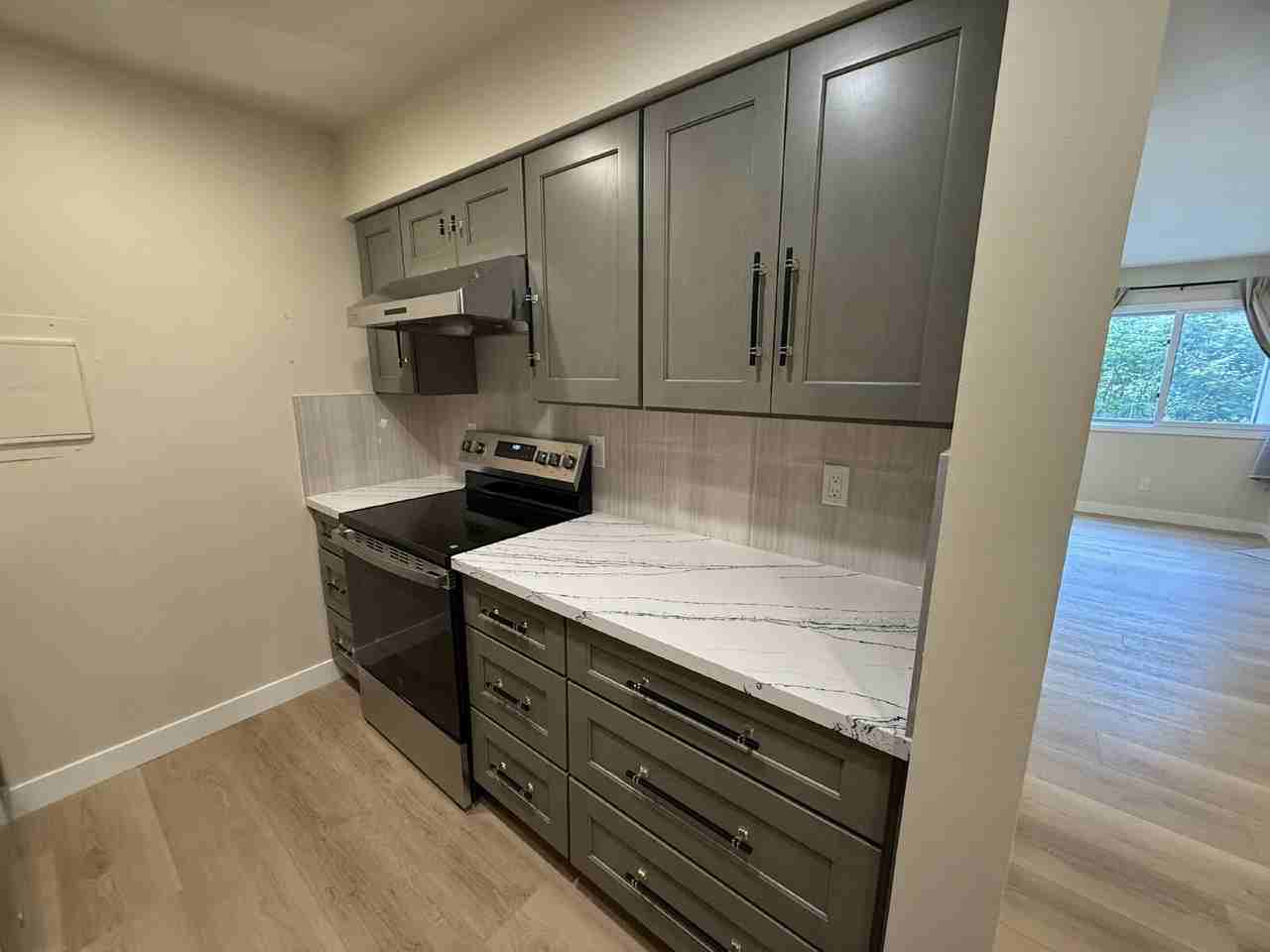 1019 156th Ave Ne #B8 - Photo 6 of 21