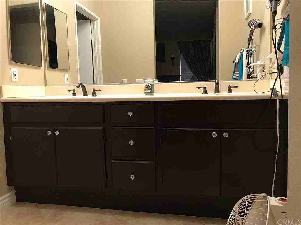 5411 Lauder Court - Photo 4 of 12