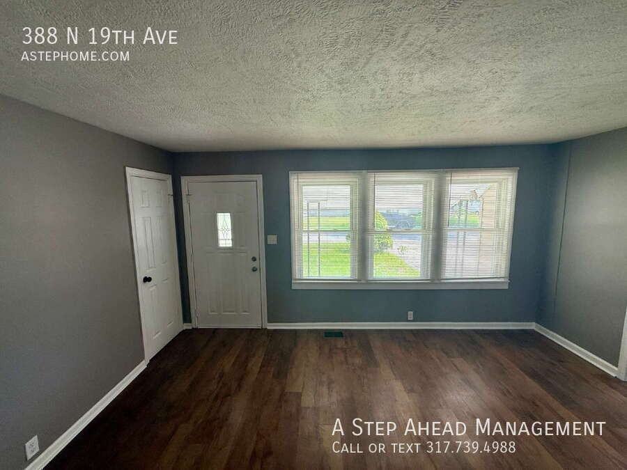 388 N 19th Ave - Photo 3 of 25
