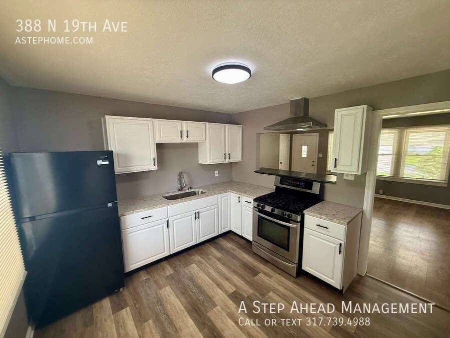 388 N 19th Ave - Photo 4 of 25