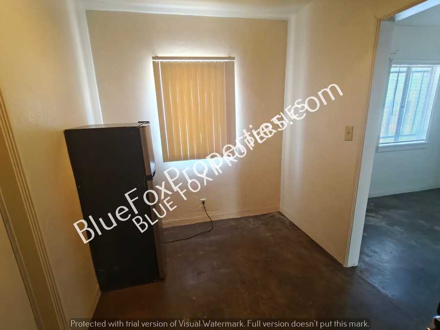 331 N Cherry Ave - Photo 3 of 8