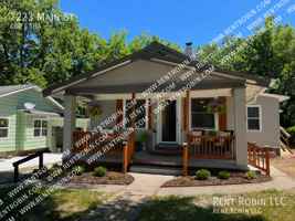 featured image of 7223 Main St