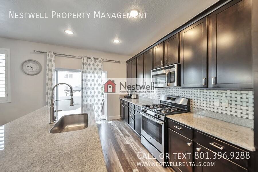 12077 S Window Arch Ln - Photo 4 of 44