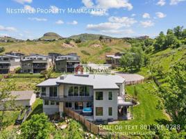 featured image of 68 E Columbus Ct