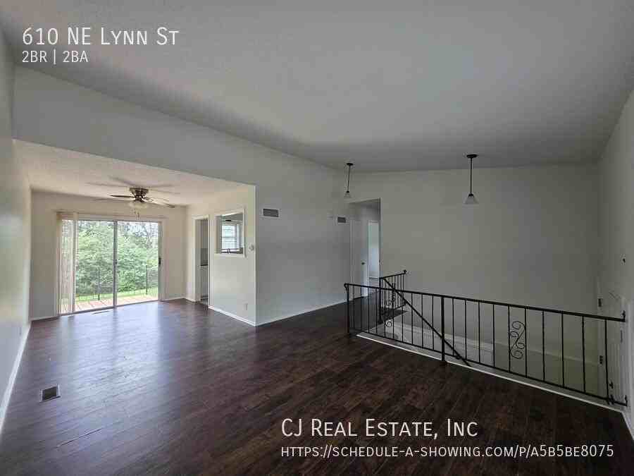 610 Ne Lynn St - Photo 3 of 11