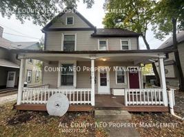 featured image of 470 Allyn St #2