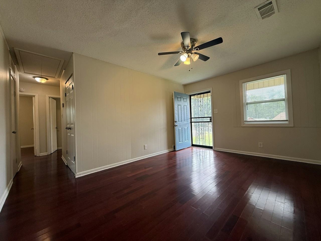 4277 Falcon Cove - Photo 5 of 7