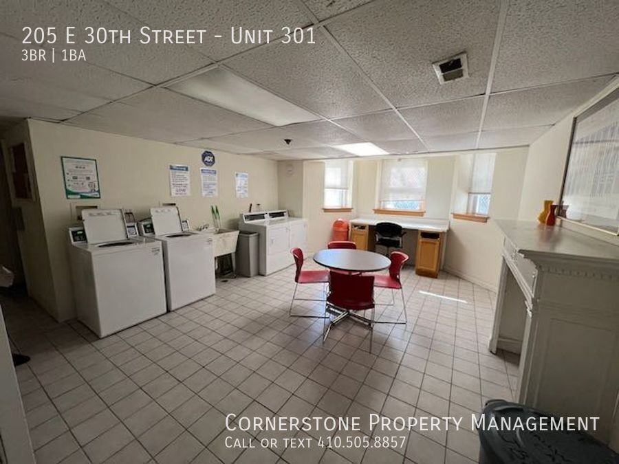 205 E 30th St #301 - Photo 2 of 12