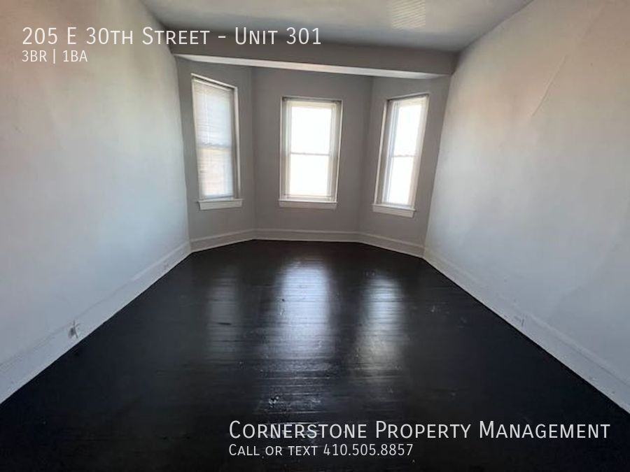 205 E 30th St #301 - Photo 5 of 12