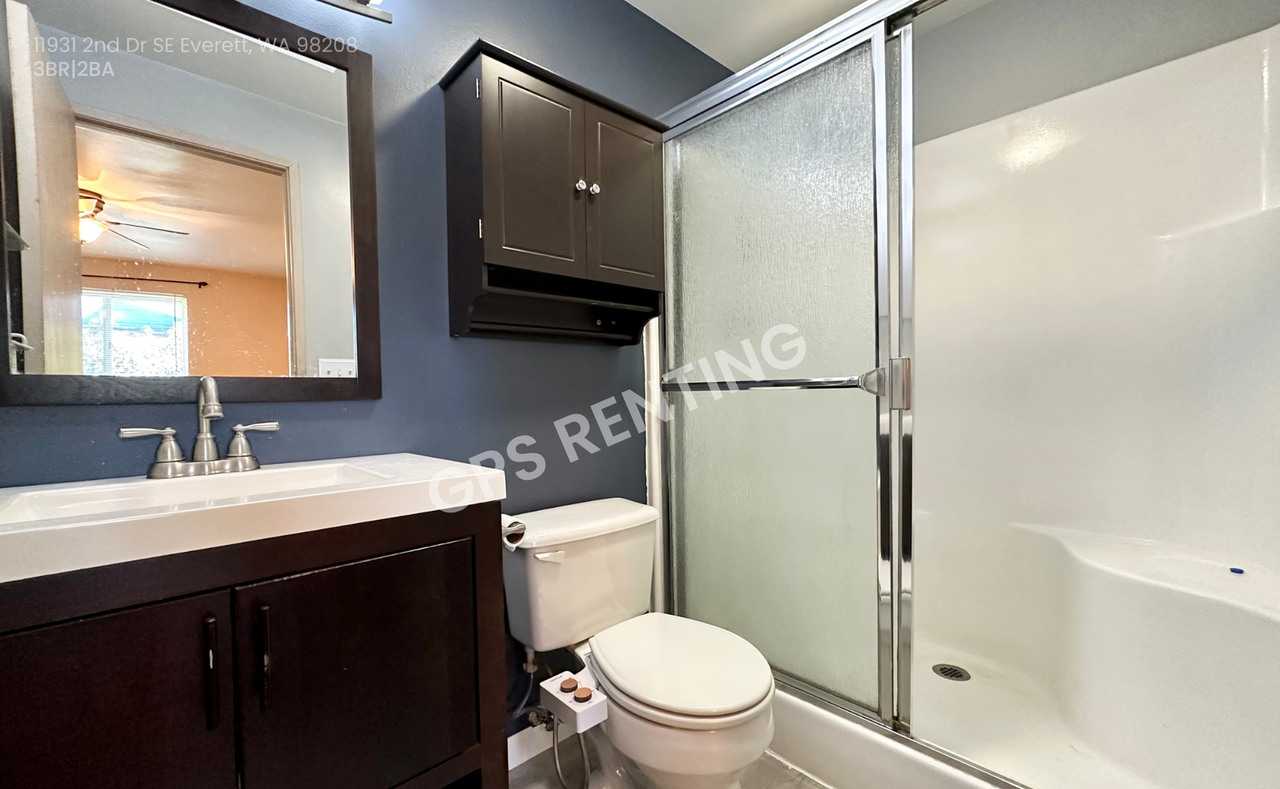 11931 2nd Dr Se - Photo 4 of 20