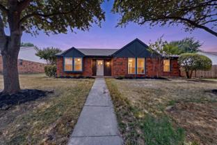 215 Aspenway Dr - Photo 1 of 1