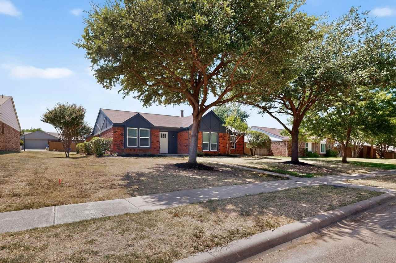 215 Aspenway Dr - Photo 4 of 46
