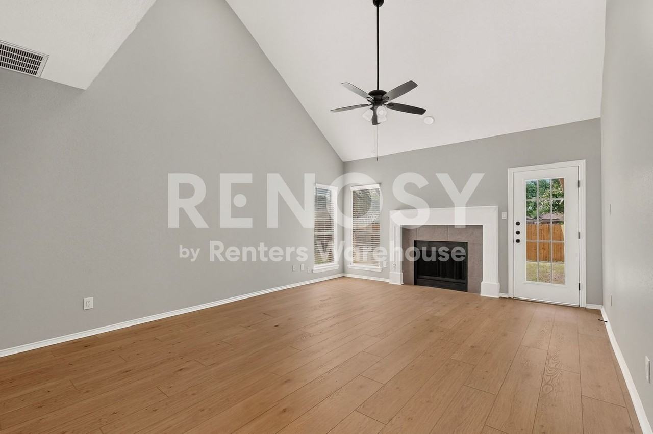 619 Ridgemont Dr - Photo 5 of 48