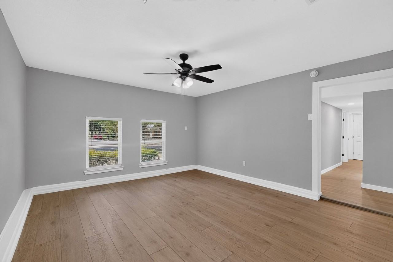 1004 Cross Bend Rd - Photo 7 of 50