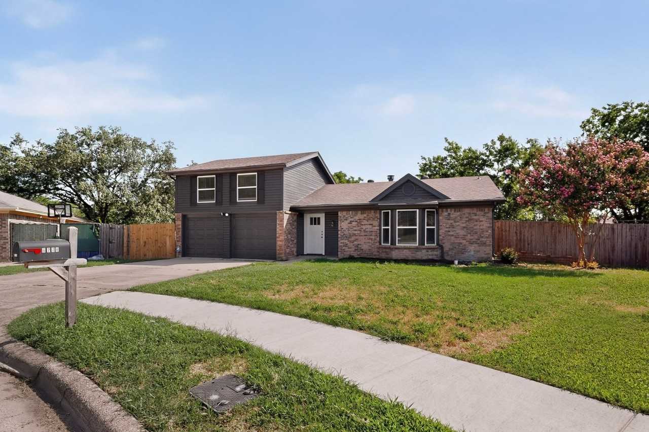 6708 Johnnie Ct - Photo 3 of 46