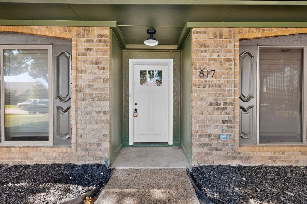 817 Sycamore Creek Rd - Photo 6 of 47