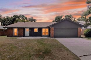 2919 Panhandle Dr - Photo 1 of 1