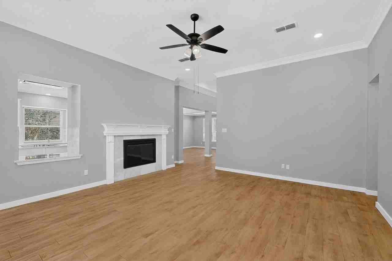 720 Cliffmoor Dr - Photo 7 of 49