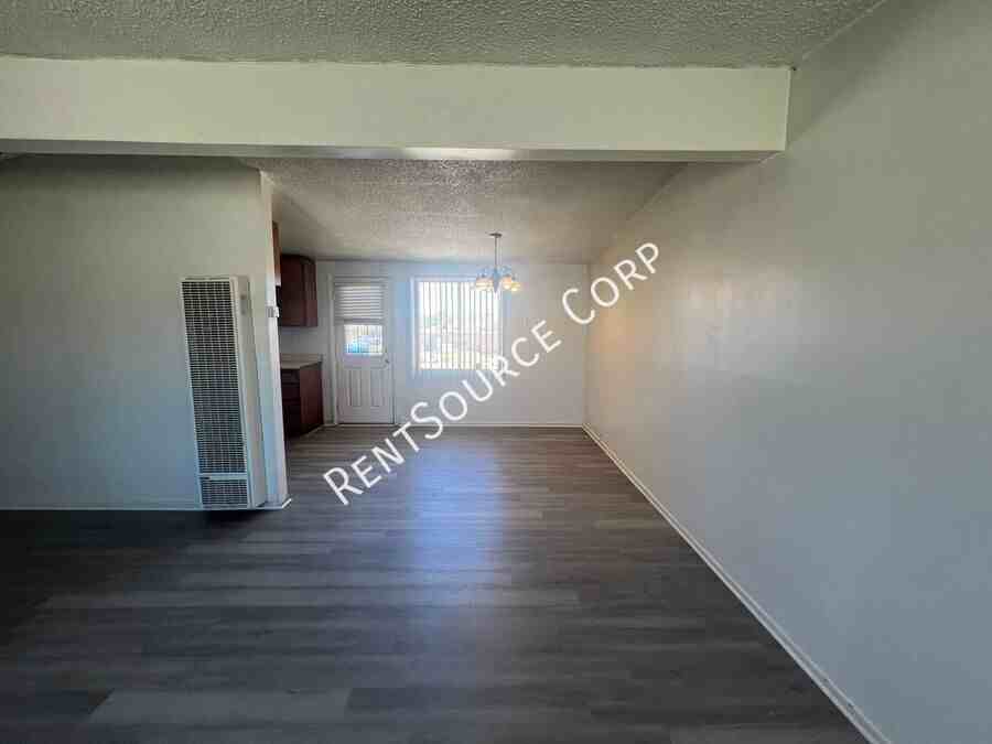 1379 Riverside Dr - Photo 7 of 21
