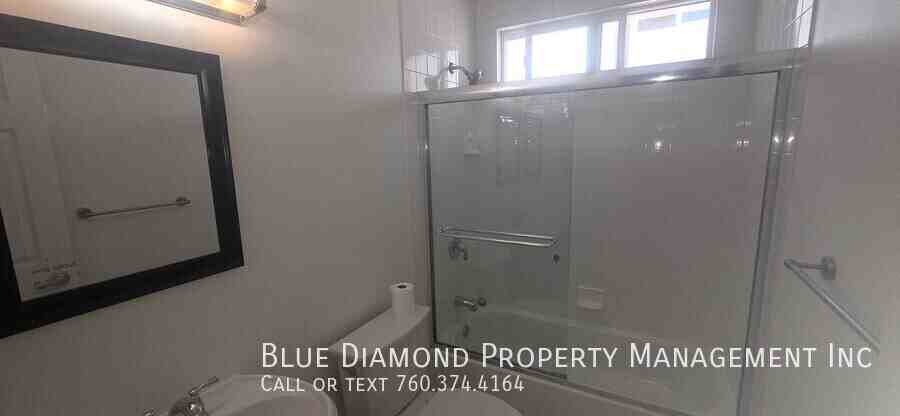 241 Delphinium St - Photo 3 of 13