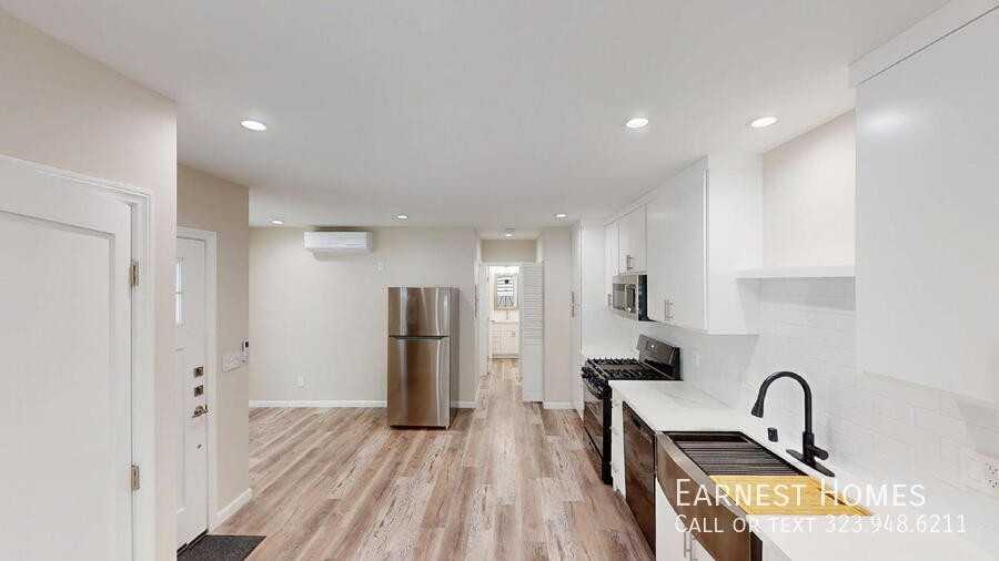 2811 W 46th St - Photo 4 of 13
