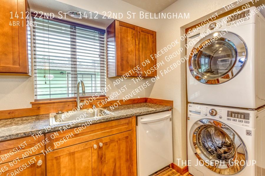 1412 22nd St - Photo 7 of 24