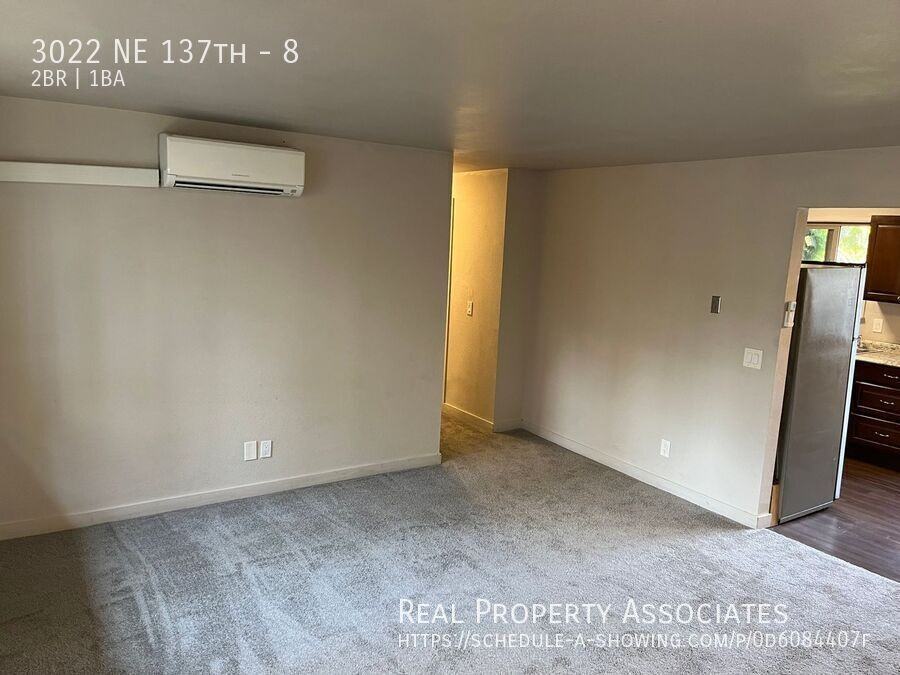 3022 Ne 137th St #8 - Photo 5 of 11