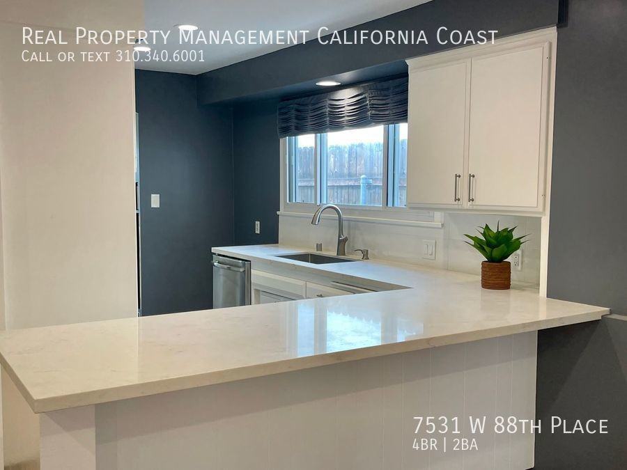 7531 W 88th Pl - Photo 3 of 17