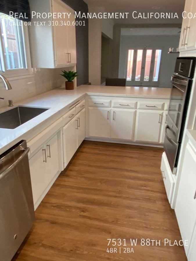 7531 W 88th Pl - Photo 4 of 17
