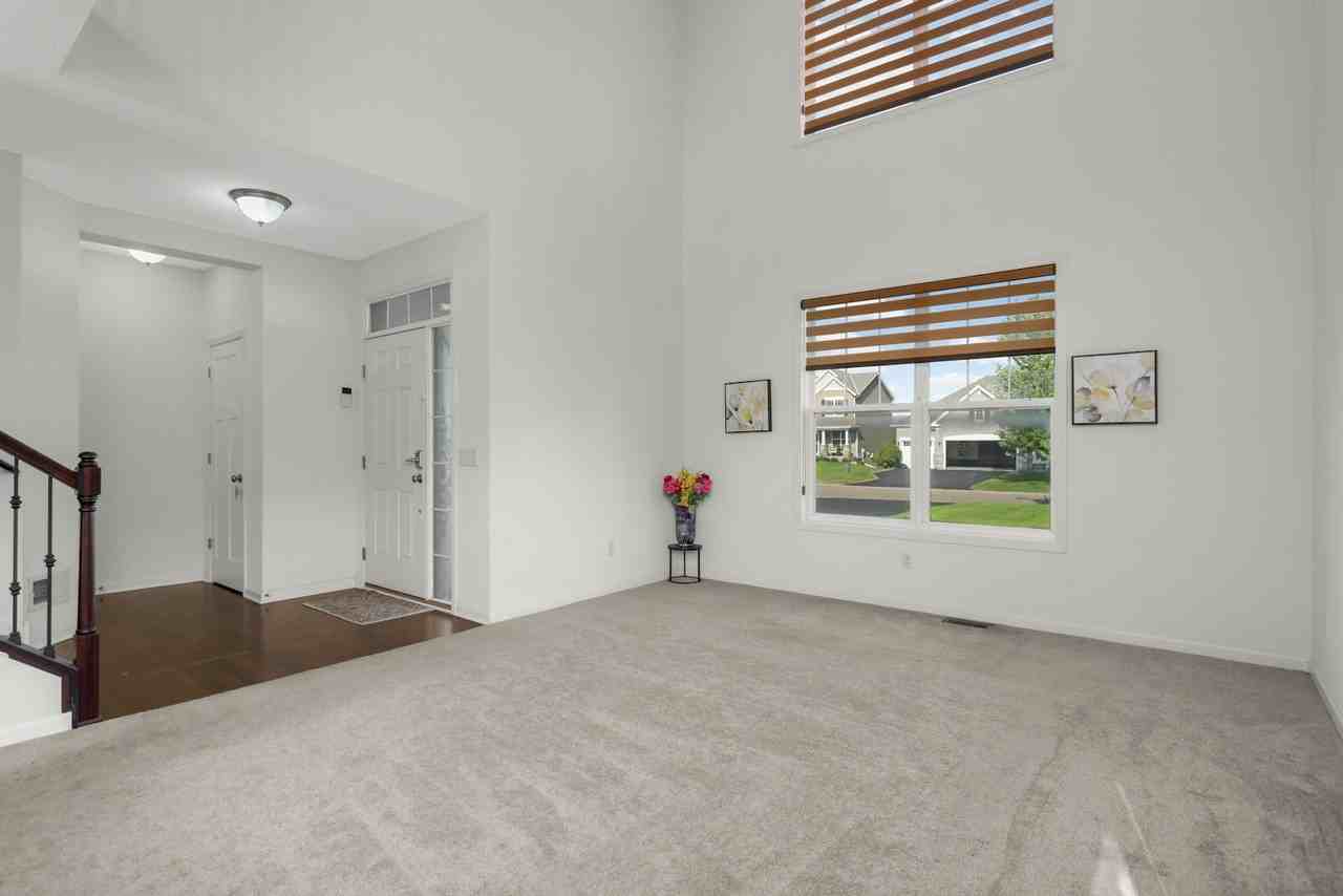 4276 Bailey Lake Drive - Photo 5 of 45