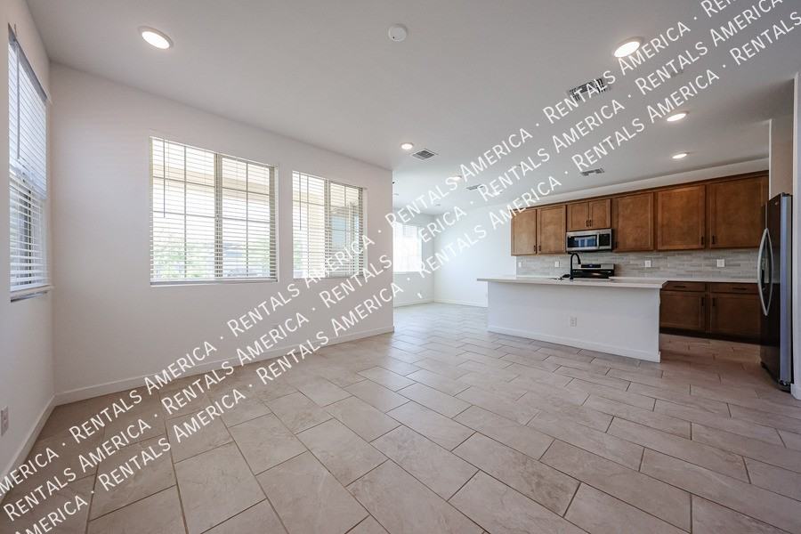 9329 E Sebring Ave - Photo 6 of 48