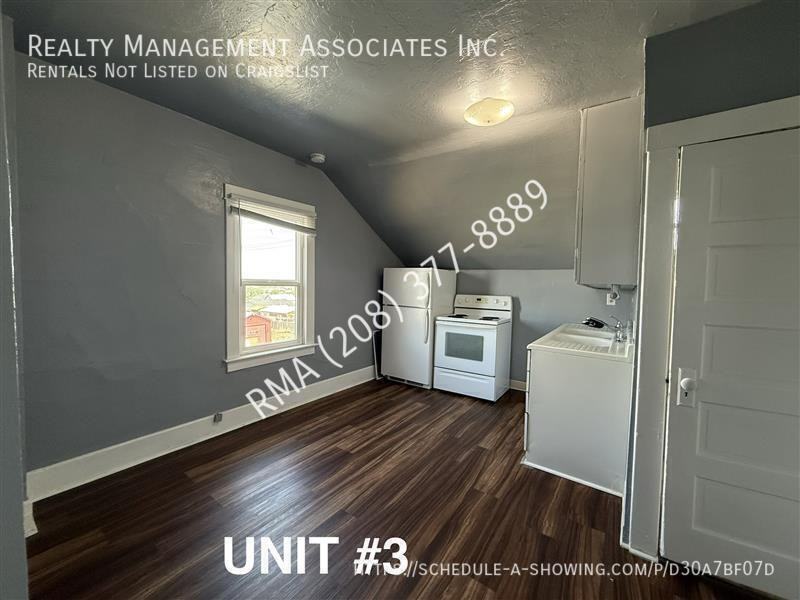 300 8th Ave S #3-4 - Photo 5 of 13