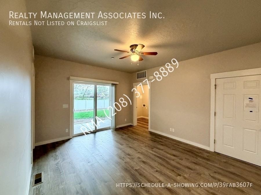 964 Pirate Cove Dr #C - Photo 6 of 12