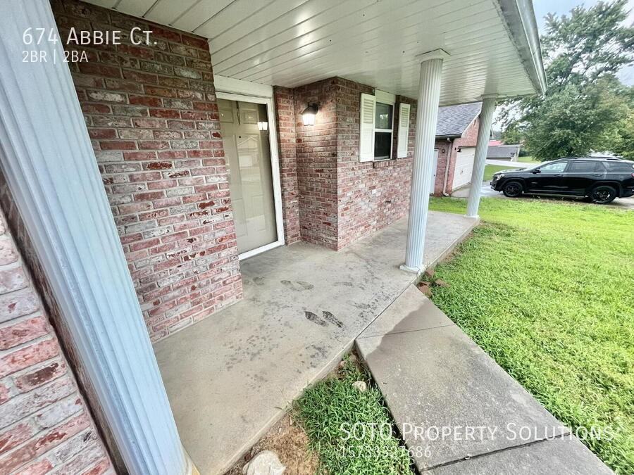 674 Abbie Ct - Photo 7 of 50