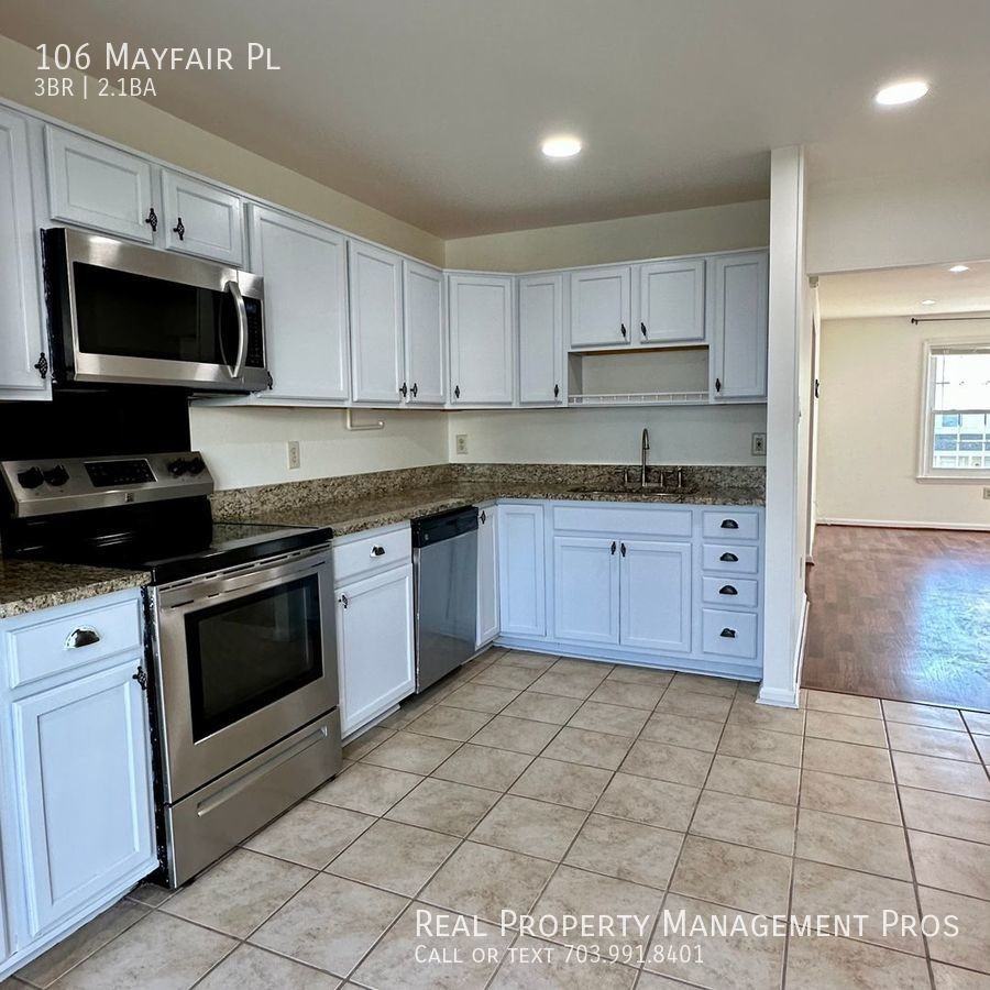 106 Mayfair Pl - Photo 2 of 19