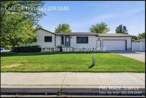featured image of 1438 N Trinnaman Ln