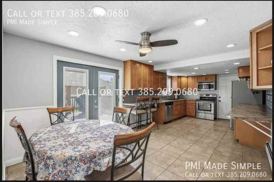 1438 N Trinnaman Ln - Photo 3 of 29