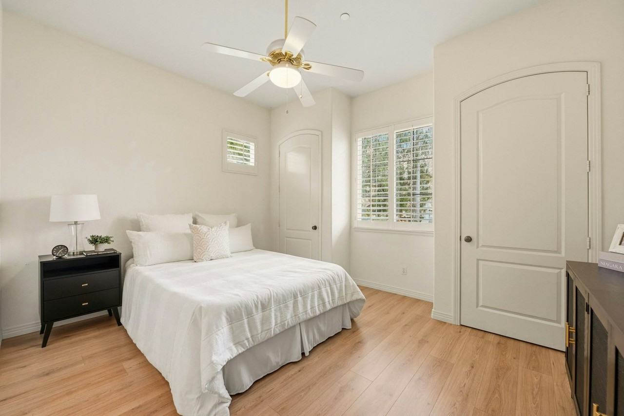 10928 La Alberca Avenue - Photo 3 of 33