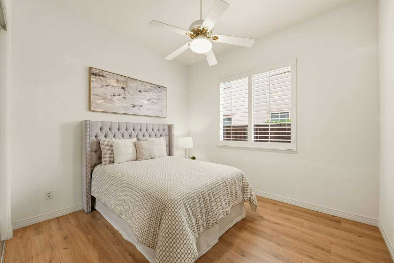 10928 La Alberca Avenue - Photo 5 of 33