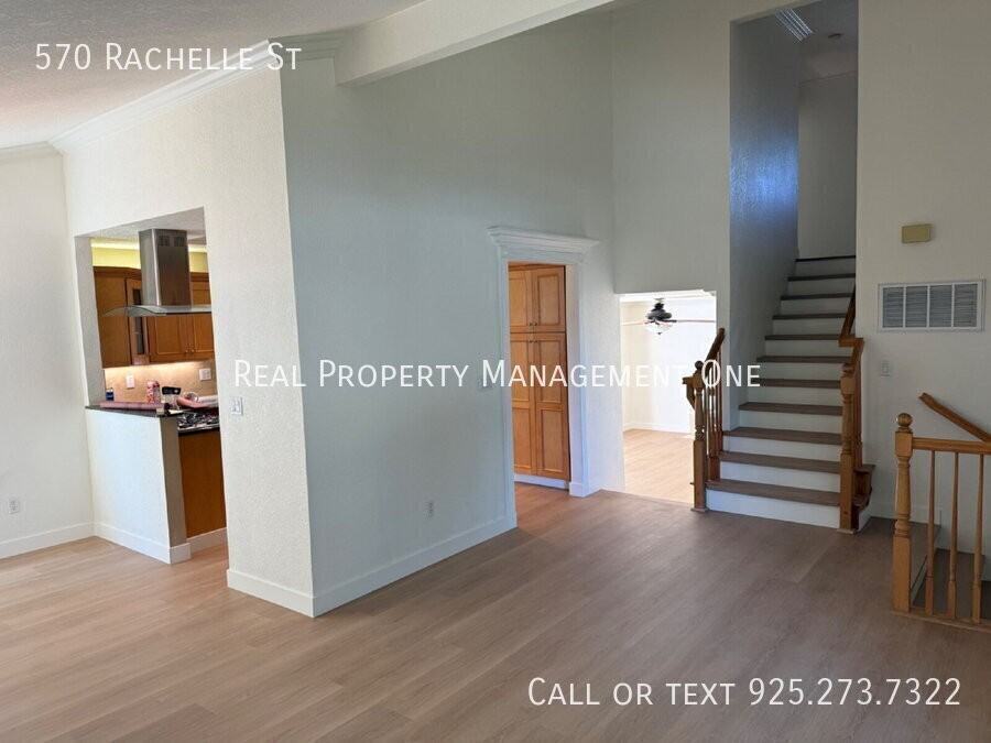 570 Rachelle St - Photo 5 of 28