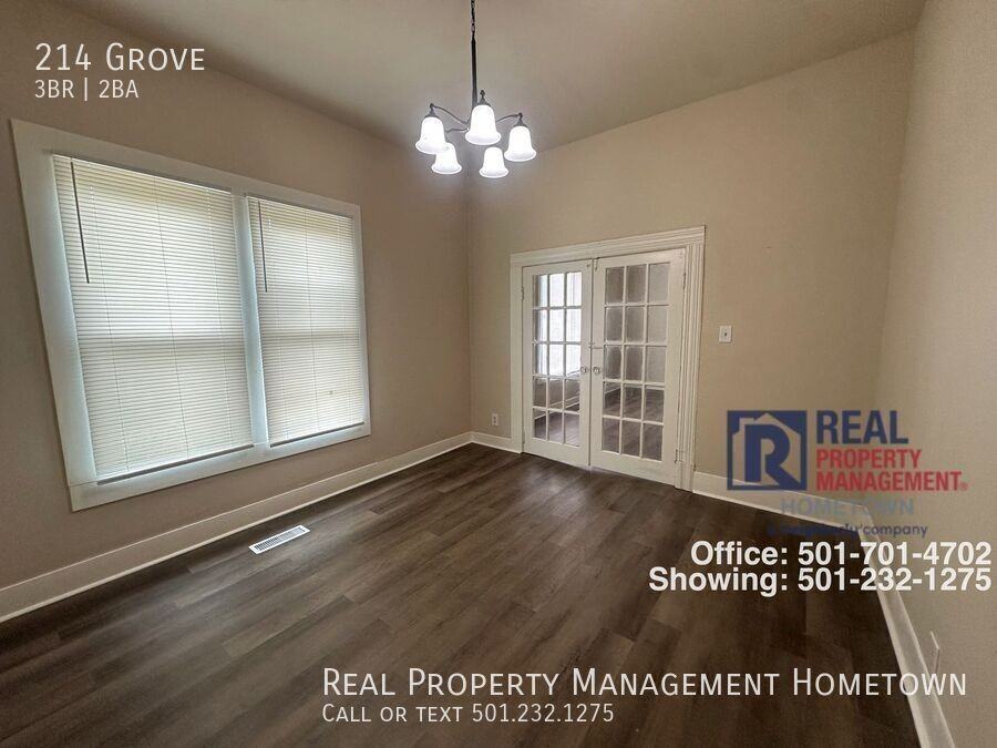 214 Grove St - Photo 4 of 20