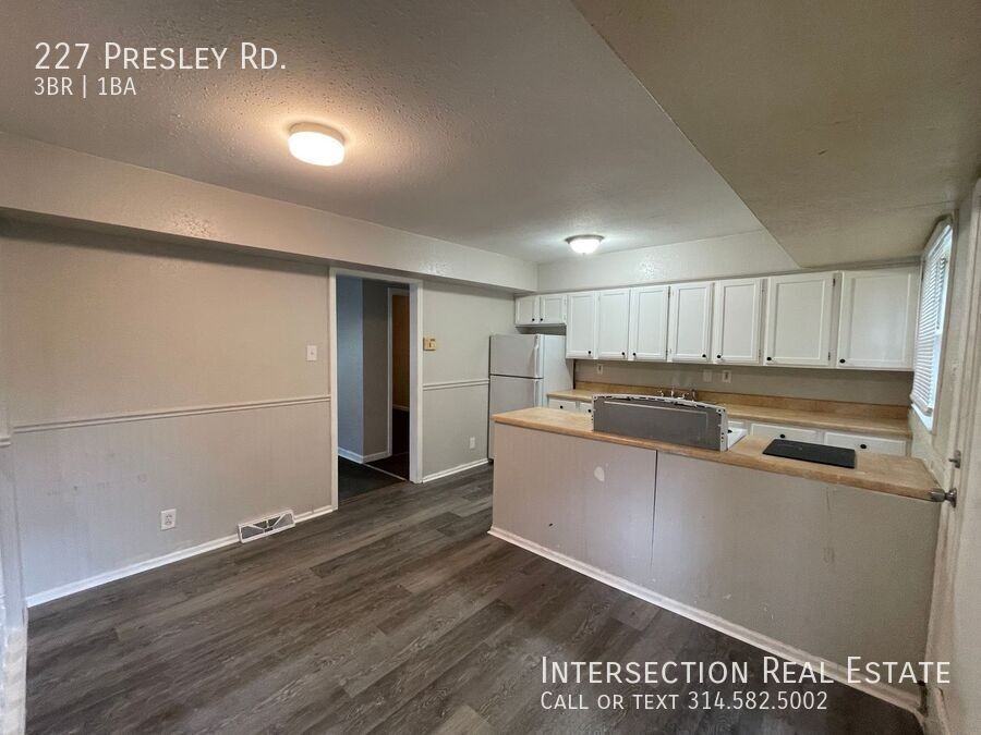 227 Presley Dr - Photo 7 of 17