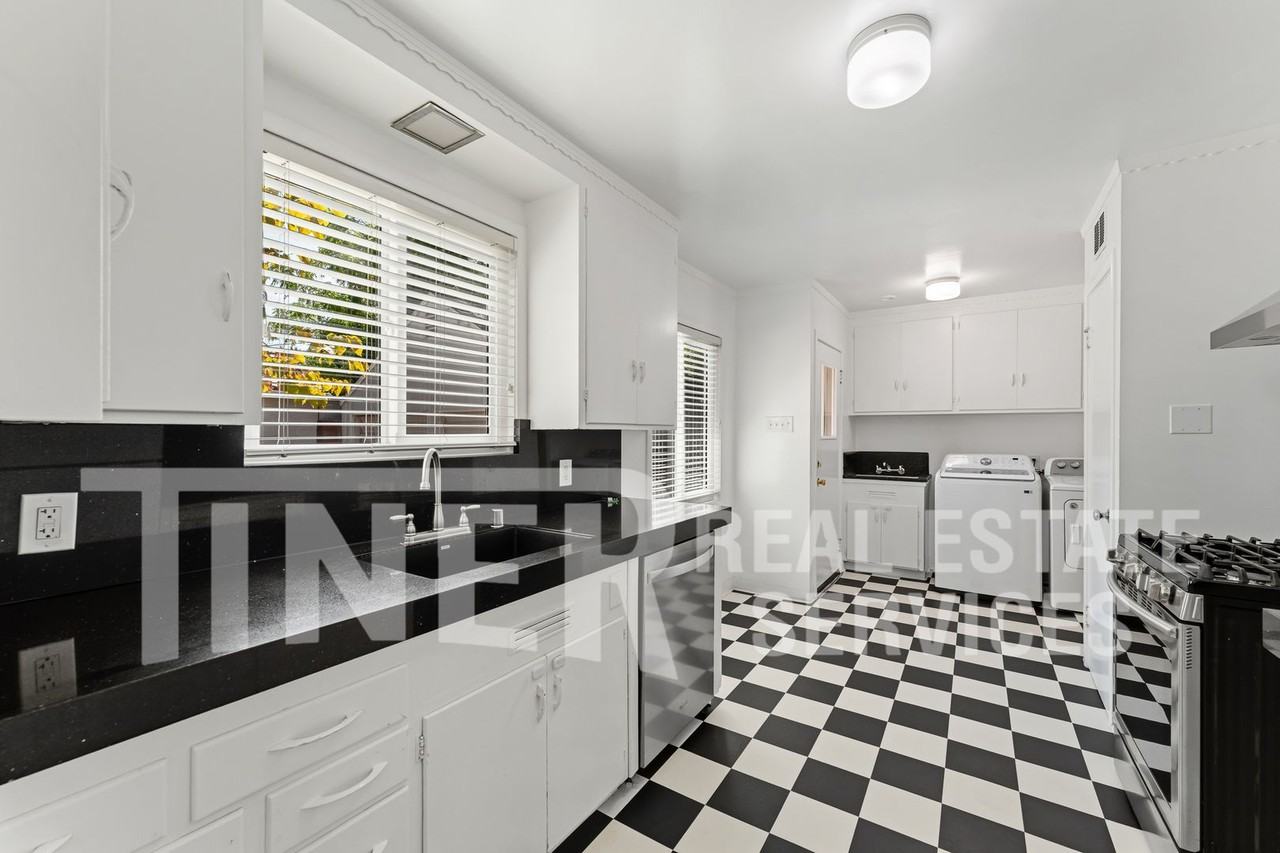 4120 B St - Photo 3 of 27