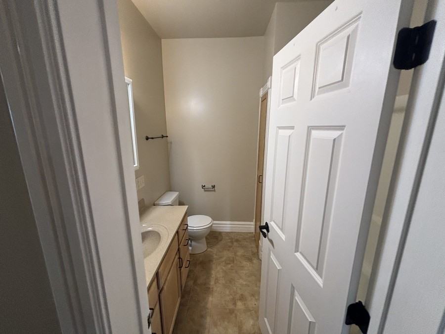 15 E 4th St #B - Photo 7 of 11