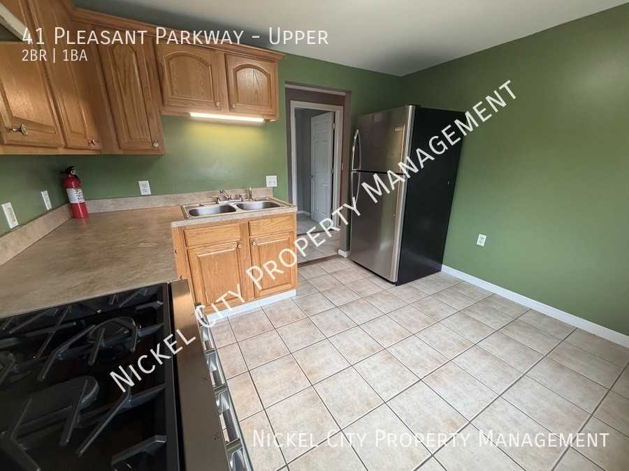 41 Pleasant Pkwy - Photo 2 of 6