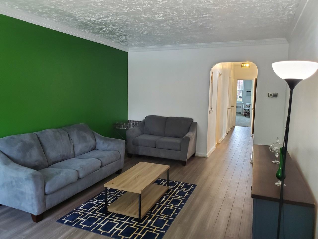 615 E 55th St - Photo 2 of 18