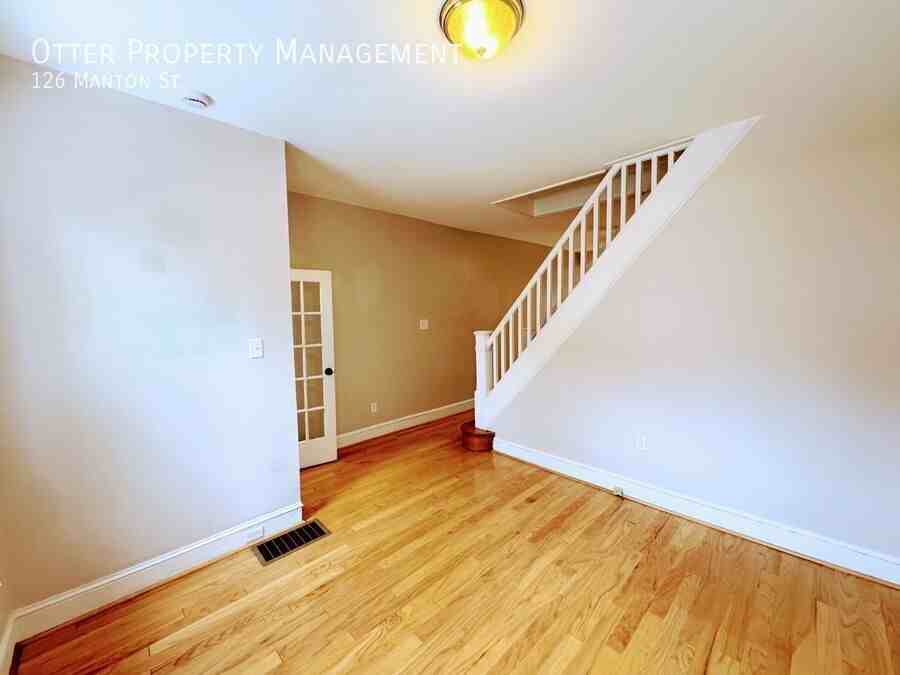 126 Manton St - Photo 7 of 41