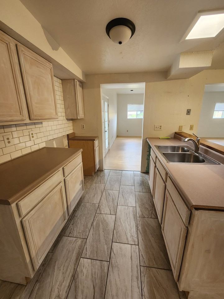 8632 E Mormon Dr - Photo 4 of 14